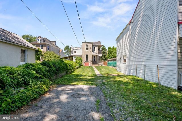 414 W WALNUT ST, Kutztown, PA 19530
