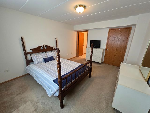 13950 Lavergne Avenue 908, Crestwood, IL 60418