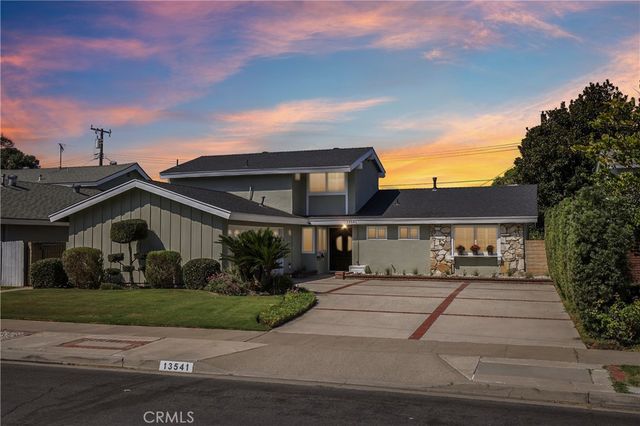 13541 Dean, Tustin, CA 92780