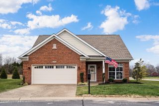 3400 Eastbrook Dr, La Grange, KY 40031