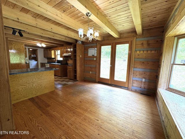453 Trentham Hollow Rd, Parrottsville, TN 37843
