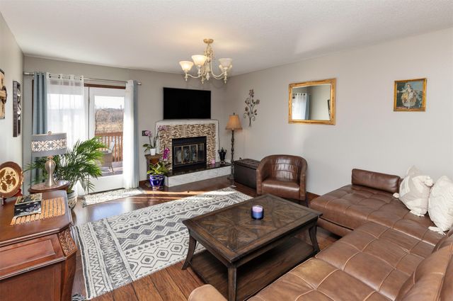 6132 Terrace Drive, Johnston, IA 50131