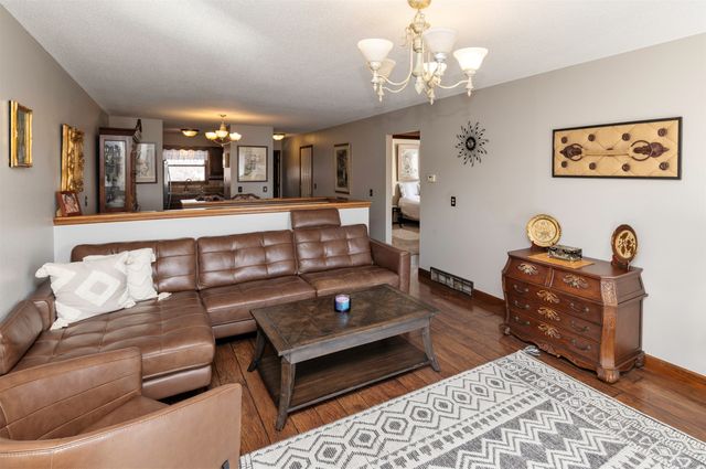 6132 Terrace Drive, Johnston, IA 50131