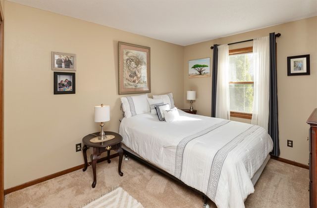 6132 Terrace Drive, Johnston, IA 50131