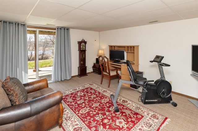 6132 Terrace Drive, Johnston, IA 50131