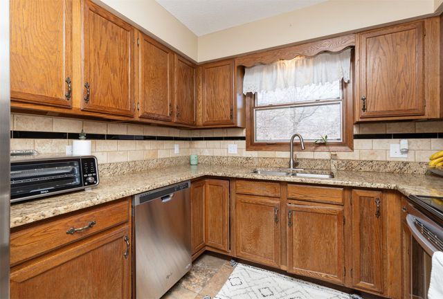 6132 Terrace Drive, Johnston, IA 50131