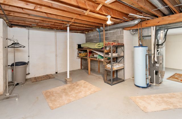 6132 Terrace Drive, Johnston, IA 50131