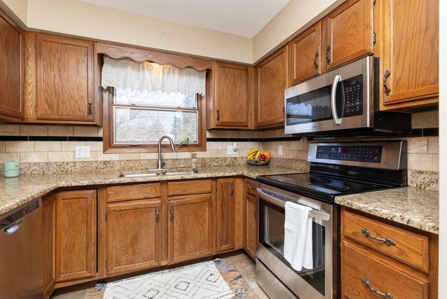 6132 Terrace Drive, Johnston, IA 50131