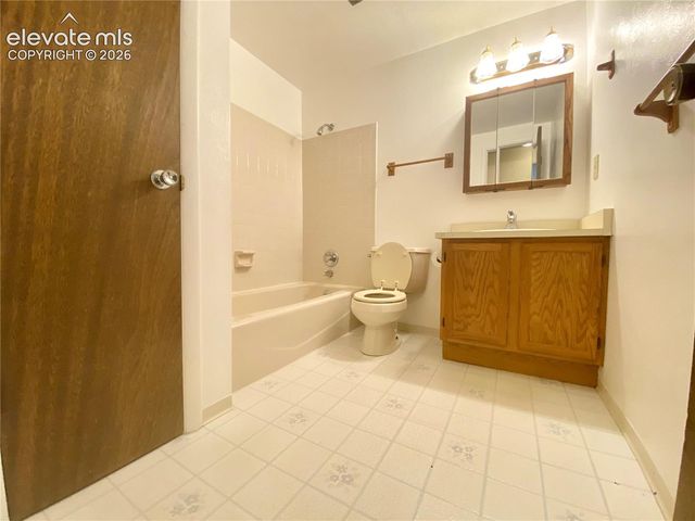 4262 N Hammock Drive, Colorado Springs, CO 80917