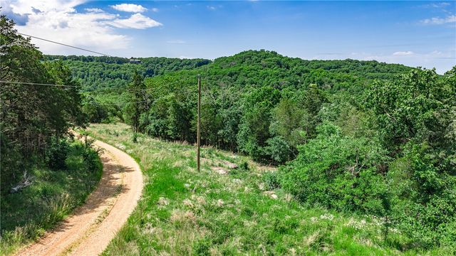 630 CR-2560, Eureka Springs, AR 72631