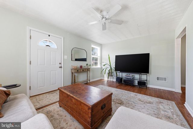 44 CHURCHILL RD, Cherry Hill, NJ 08034