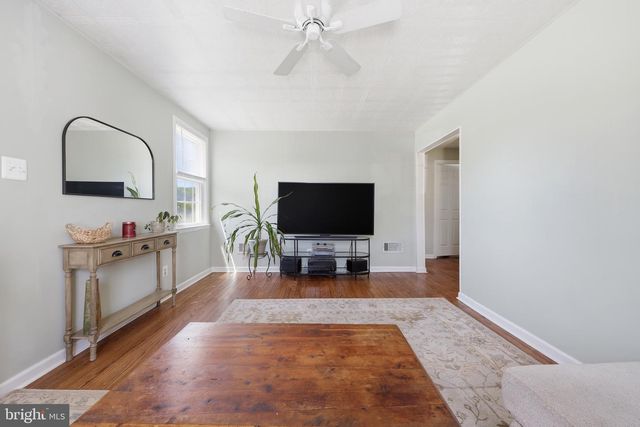 44 CHURCHILL RD, Cherry Hill, NJ 08034