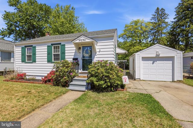 44 CHURCHILL RD, Cherry Hill, NJ 08034