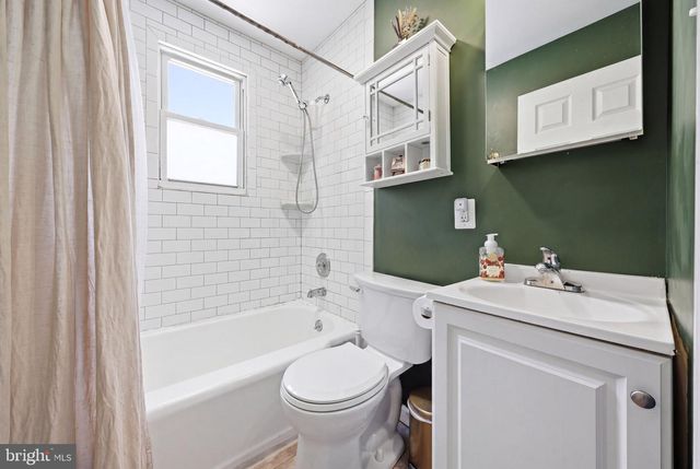 44 CHURCHILL RD, Cherry Hill, NJ 08034