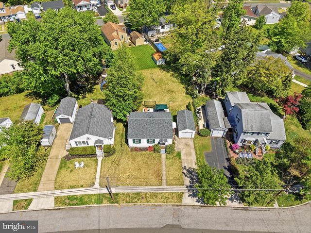 44 CHURCHILL RD, Cherry Hill, NJ 08034