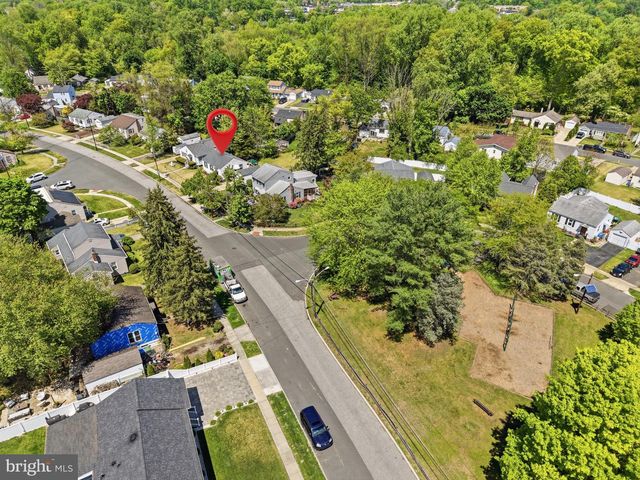 44 CHURCHILL RD, Cherry Hill, NJ 08034
