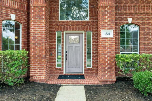 1331 Shady Bend Drive, Sugar Land, TX 77479