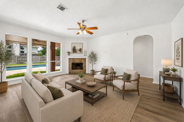 1331 Shady Bend Drive, Sugar Land, TX 77479