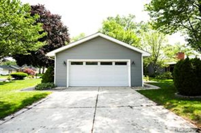 2016 Brandywine Lane, Port Huron, MI 48060