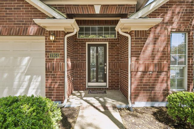 1904 Creole DR, Austin, TX 78727