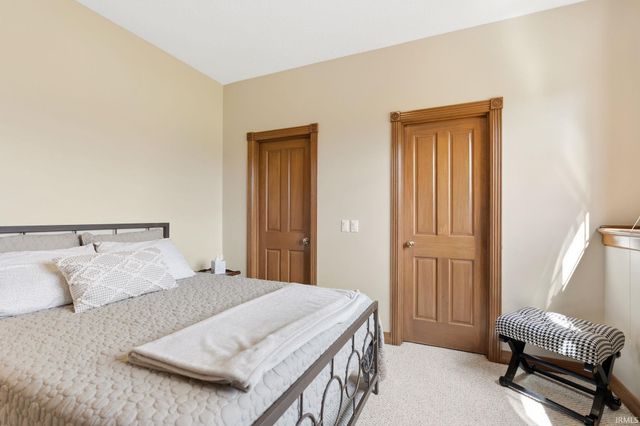 11929 Crossway Drive, Fort Wayne, IN 46814