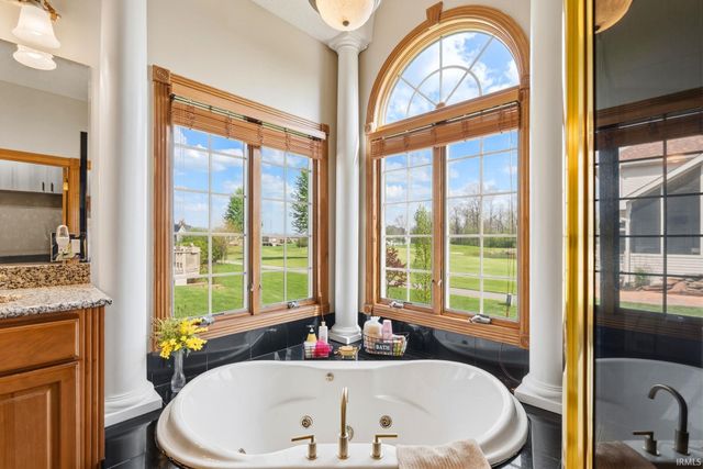 11929 Crossway Drive, Fort Wayne, IN 46814