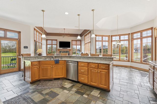 11929 Crossway Drive, Fort Wayne, IN 46814