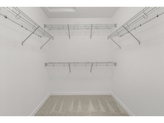 422 Ne TIMBERLINE St, Estacada, OR 97023