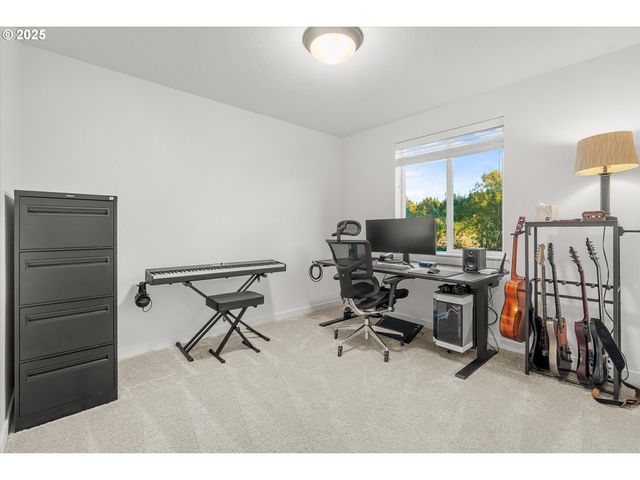 422 Ne TIMBERLINE St, Estacada, OR 97023