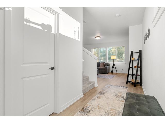 422 Ne TIMBERLINE St, Estacada, OR 97023