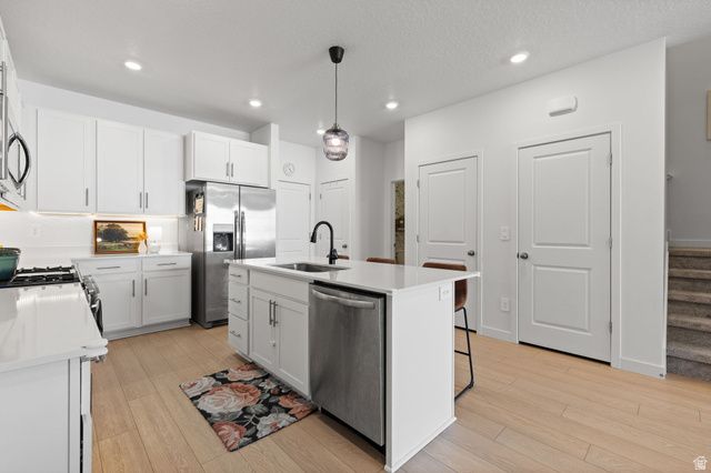 10052 N LIMESTONE WAY, Highland, UT 84003