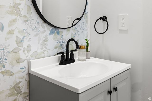 10052 N LIMESTONE WAY, Highland, UT 84003
