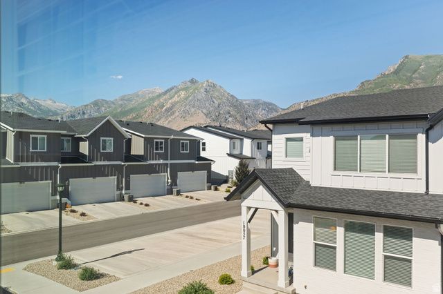 10052 N LIMESTONE WAY, Highland, UT 84003