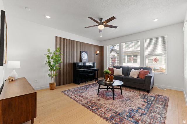 10052 N LIMESTONE WAY, Highland, UT 84003