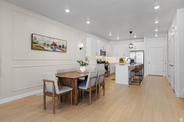 10052 N LIMESTONE WAY, Highland, UT 84003