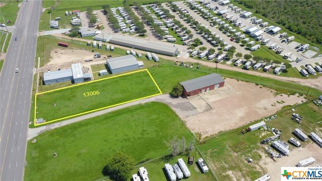 13006 N Navarro Street, Victoria, TX 77904