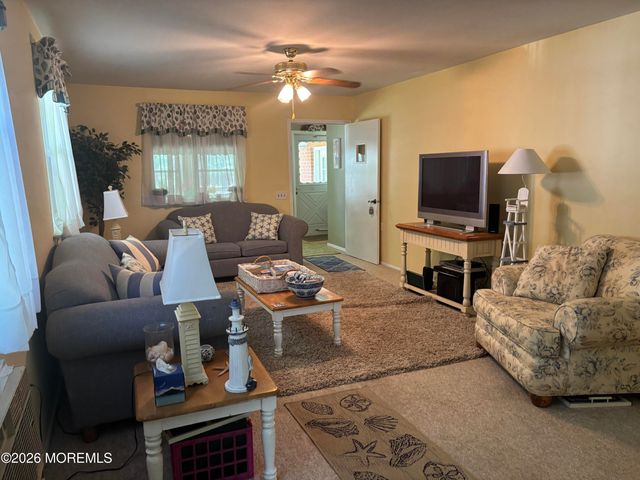 2 Concord Lane, Whiting, NJ 08759