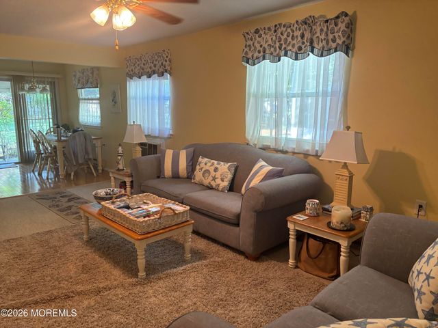 2 Concord Lane, Whiting, NJ 08759