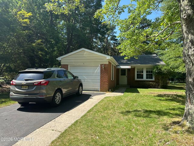 2 Concord Lane, Whiting, NJ 08759