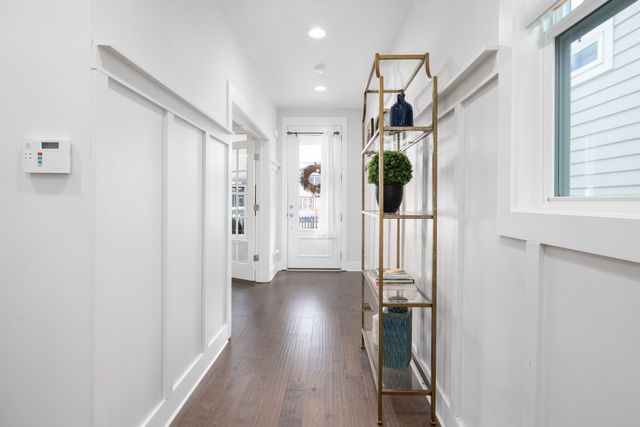 2127B 14th Ave, N, Nashville, TN 37208