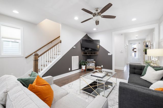 2127B 14th Ave, N, Nashville, TN 37208