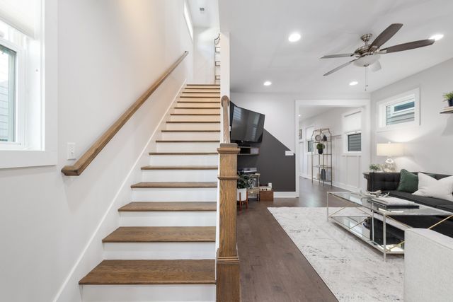 2127B 14th Ave, N, Nashville, TN 37208