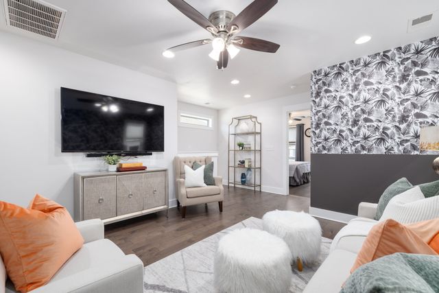 2127B 14th Ave, N, Nashville, TN 37208