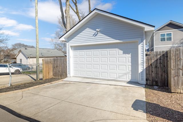 2127B 14th Ave, N, Nashville, TN 37208