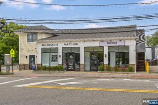 37 Riveredge Road, Tenafly, NJ 07670