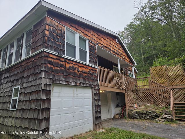 63 Otens Road, Ellenville, NY 12428