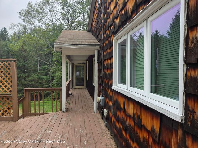 63 Otens Road, Ellenville, NY 12428