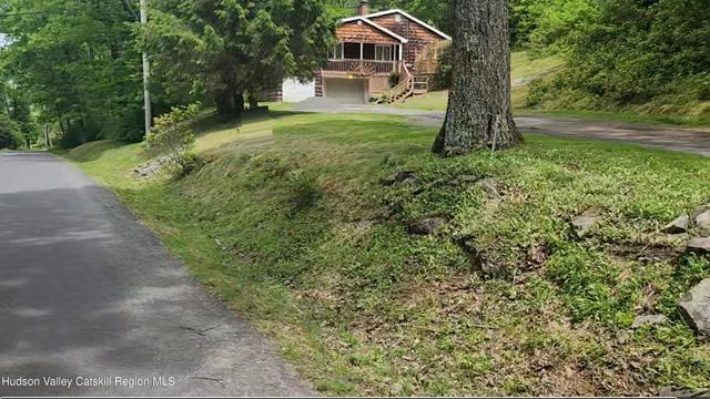 63 Otens Road, Ellenville, NY 12428