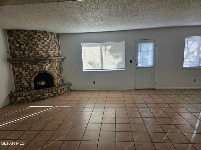 3340 VOSS Drive, El Paso, TX 79936