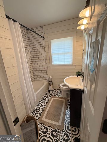 2 Sandy Beach Terrace NW, Rome, GA 30165